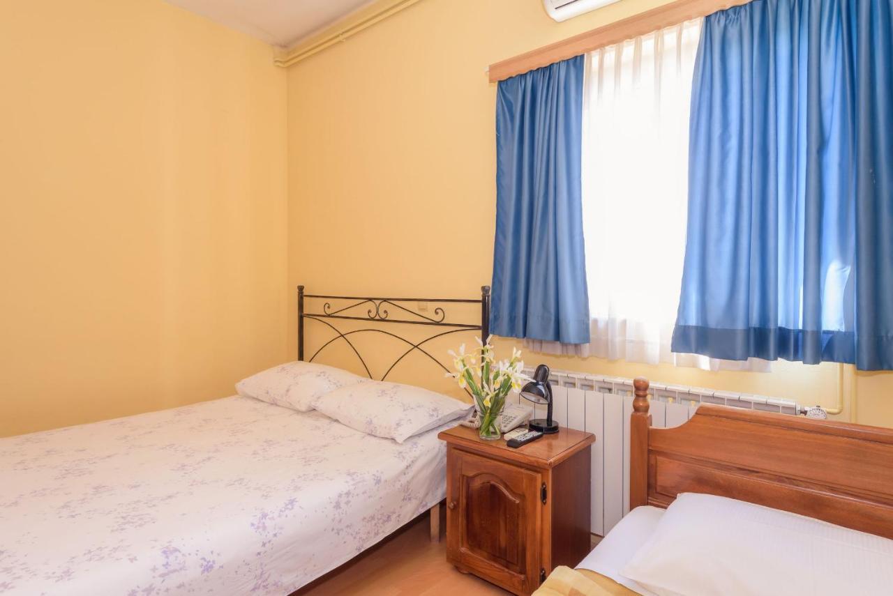 Djudja I Mate Bed and Breakfast Vid Eksteriør billede